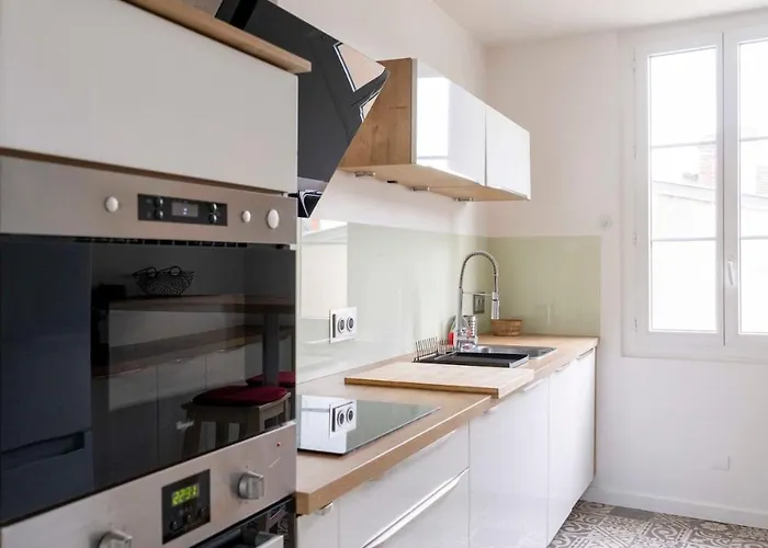 Triplex De Charme En Hypercentre De *